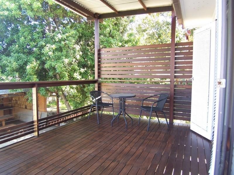 61 Wecker Road, Mansfield QLD 4122