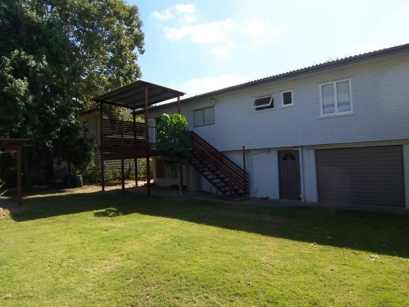 61 Wecker Road, Mansfield QLD 4122