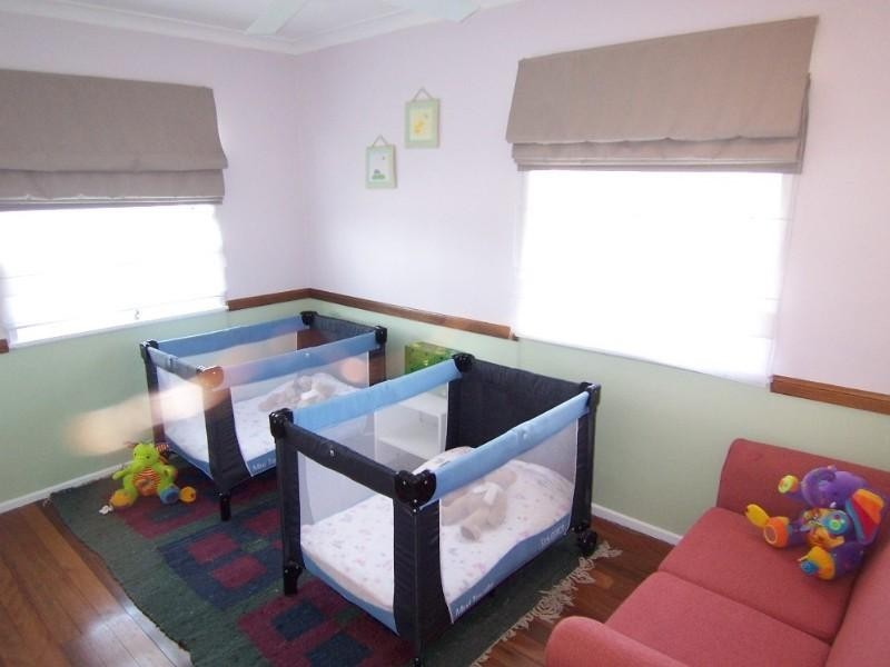 61 Wecker Road, Mansfield QLD 4122