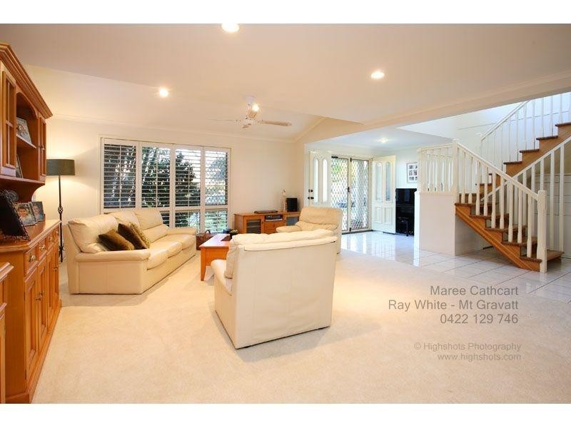 9 Fendi Place, Eight Mile Plains QLD 4113