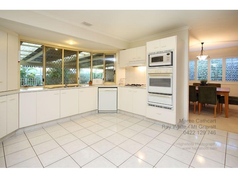 9 Fendi Place, Eight Mile Plains QLD 4113