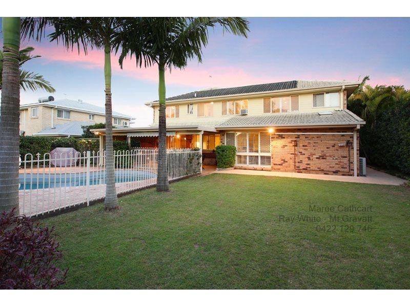 9 Fendi Place, Eight Mile Plains QLD 4113