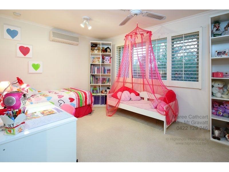 9 Fendi Place, Eight Mile Plains QLD 4113