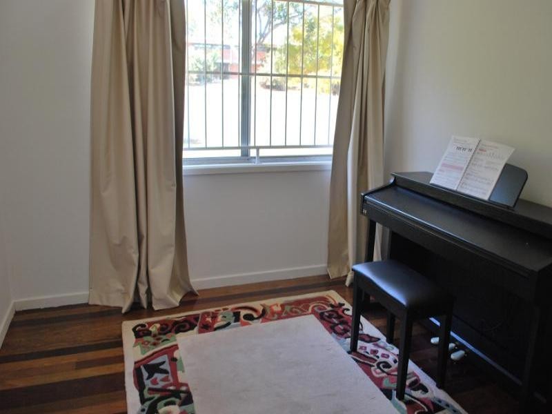 32 Springfield Street, Macgregor QLD 4109