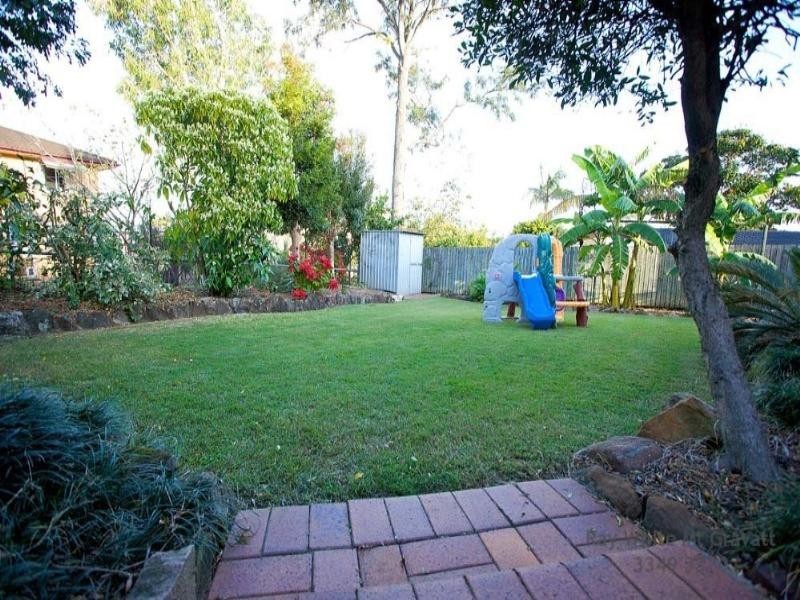 19 Le Grand Street, Macgregor QLD 4109