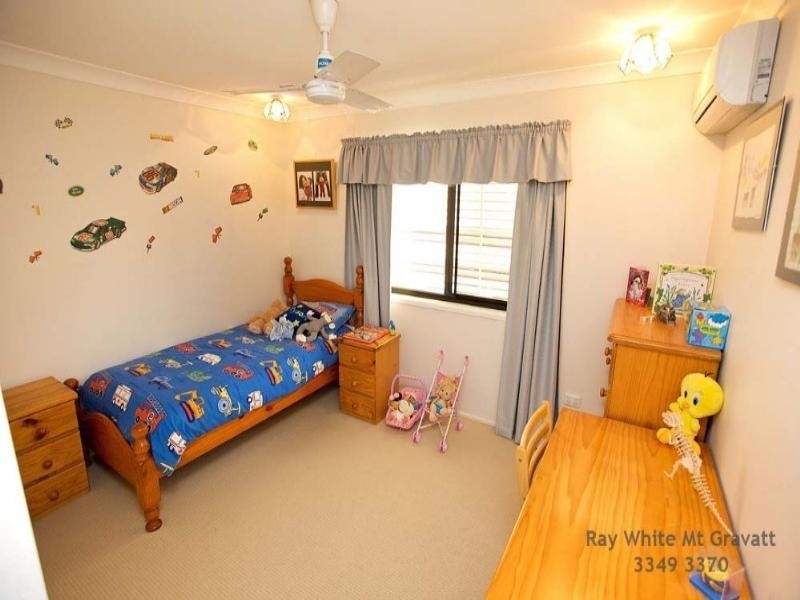 19 Le Grand Street, Macgregor QLD 4109