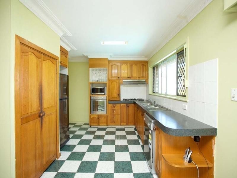 25 Salandra Street, Mansfield QLD 4122