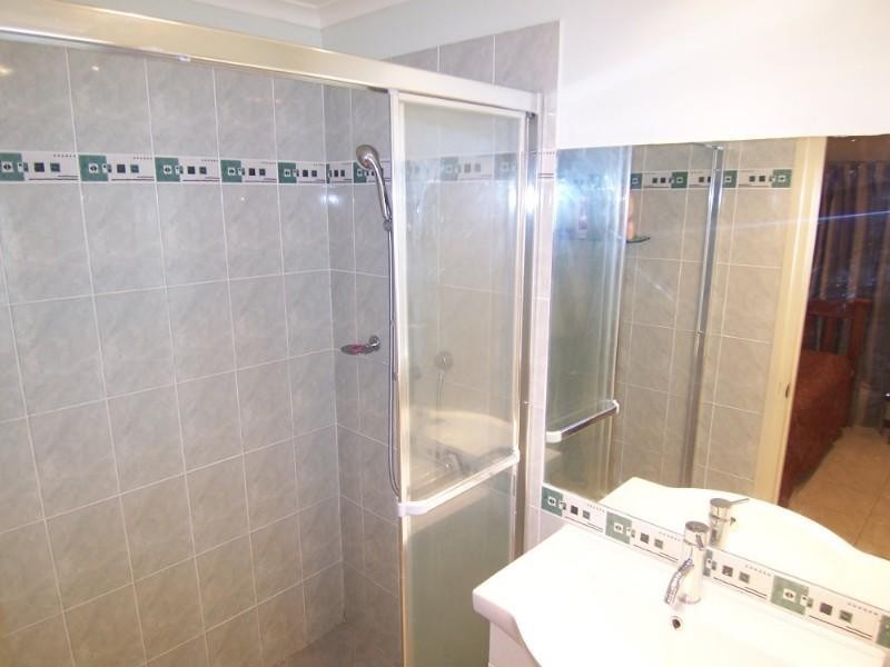 37 Ham Road, Mansfield QLD 4122