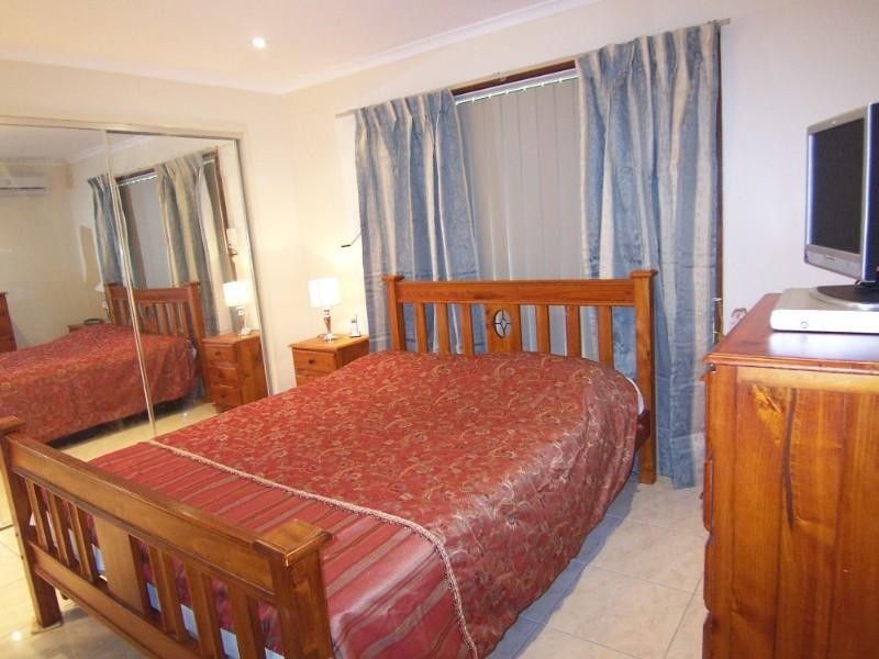 37 Ham Road, Mansfield QLD 4122