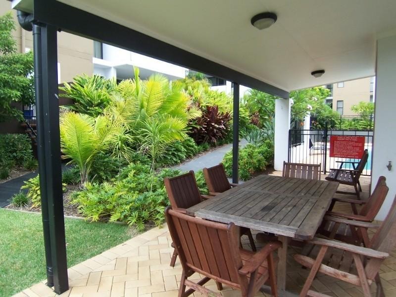 8/1884 Logan Road, Upper Mount Gravatt QLD 4122