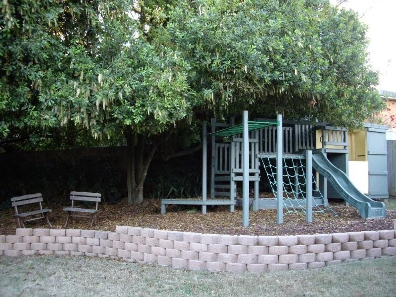 33 Colington Street, Mansfield QLD 4122