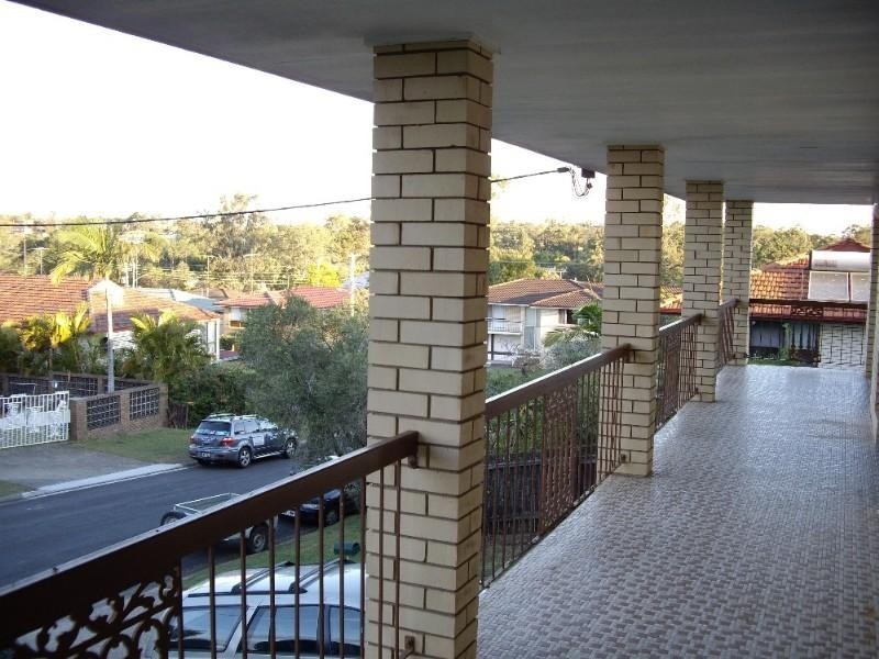 33 Colington Street, Mansfield QLD 4122