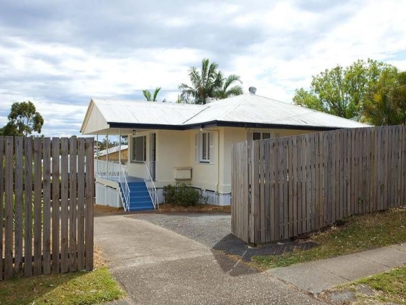 19 Luprena Street, Mansfield QLD 4122