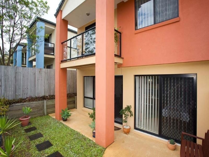 4/16 Violet Close, Eight Mile Plains QLD 4113