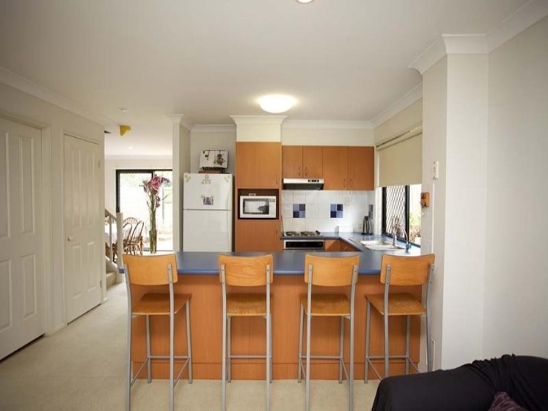 4/16 Violet Close, Eight Mile Plains QLD 4113