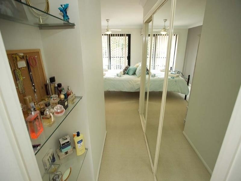 4/16 Violet Close, Eight Mile Plains QLD 4113