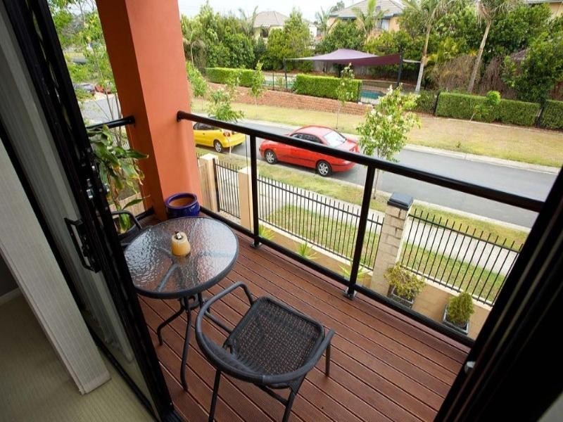 4/16 Violet Close, Eight Mile Plains QLD 4113