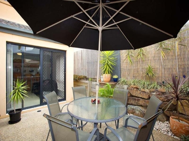 4/16 Violet Close, Eight Mile Plains QLD 4113