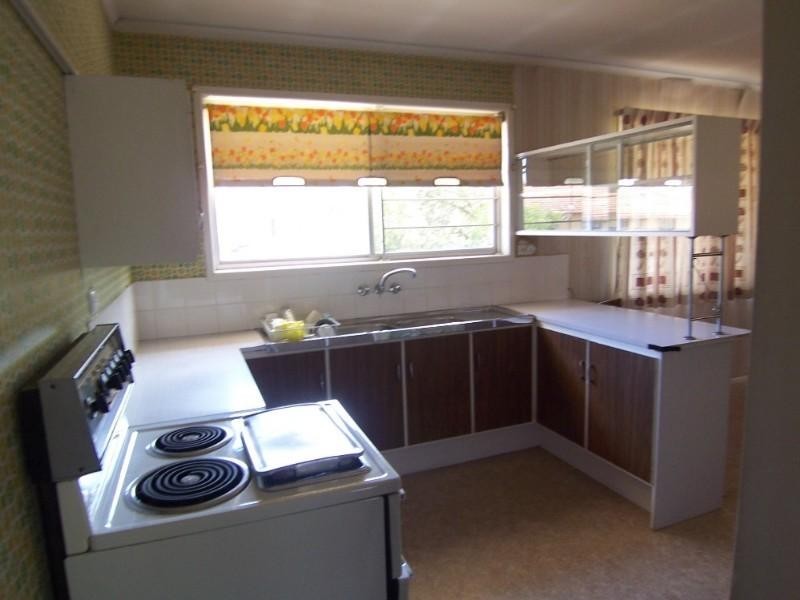 16 Lorrimore Street, Macgregor QLD 4109