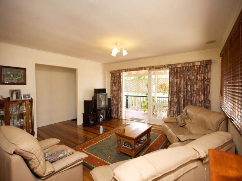 124 Wanda Road, Upper Mount Gravatt QLD 4122