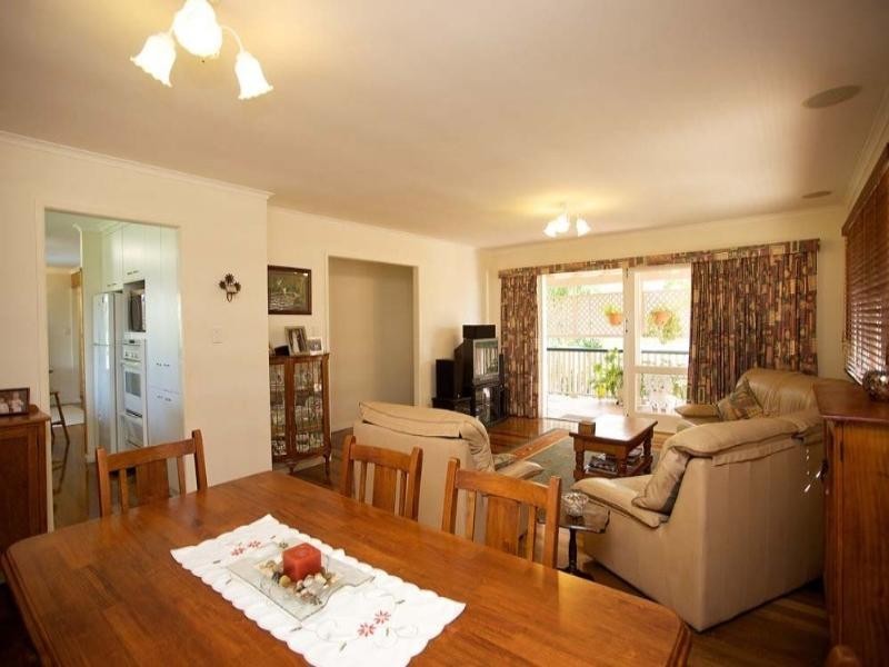 124 Wanda Road, Upper Mount Gravatt QLD 4122