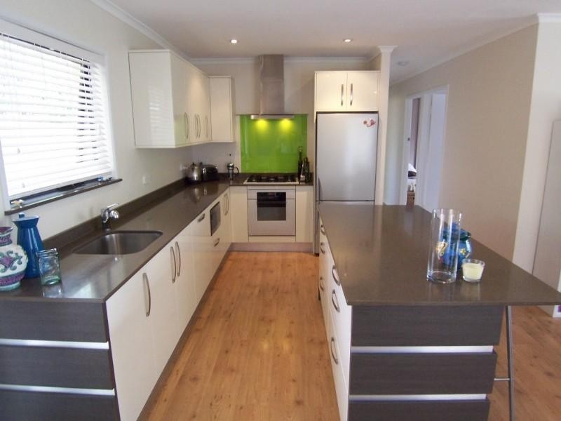 10 Helmhold Street, Wynnum QLD 4178