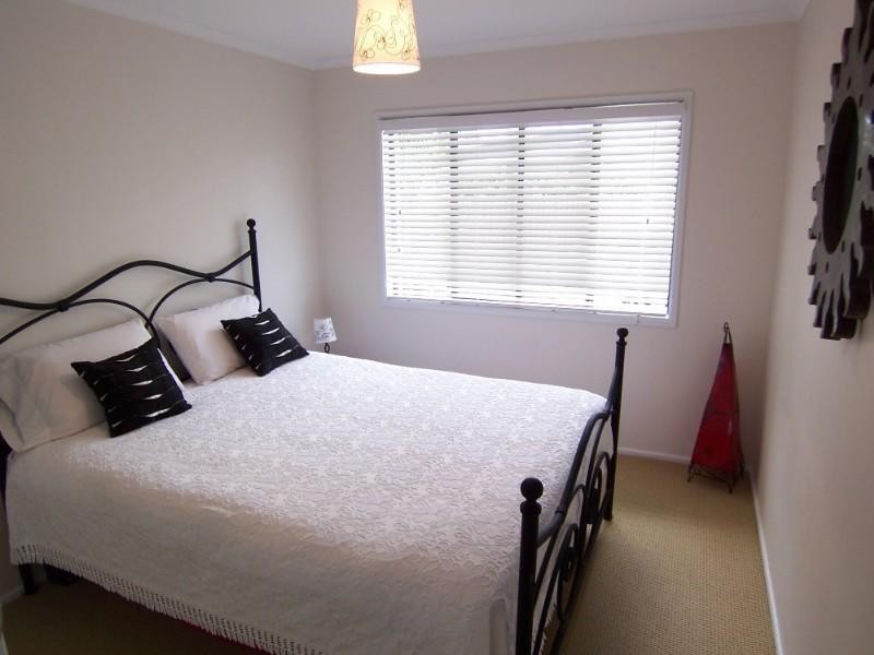 10 Helmhold Street, Wynnum QLD 4178