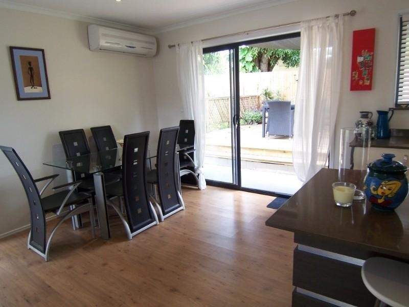 10 Helmhold Street, Wynnum QLD 4178