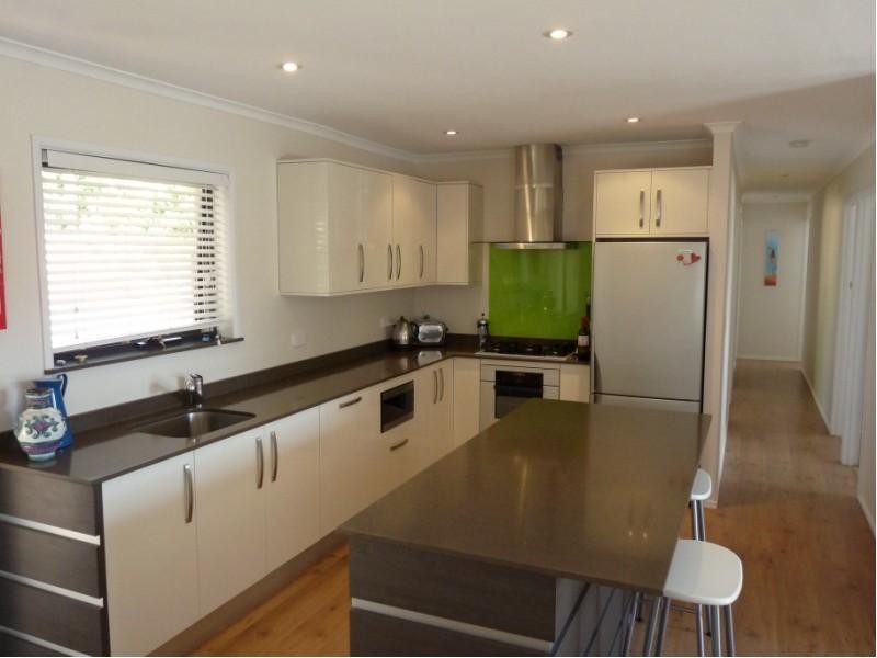 10 Helmhold Street, Wynnum QLD 4178