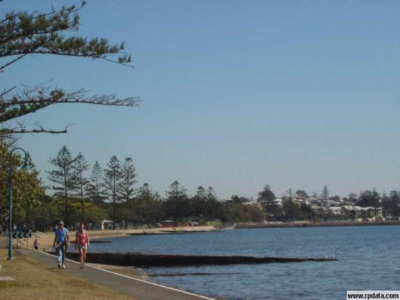 10 Helmhold Street, Wynnum QLD 4178