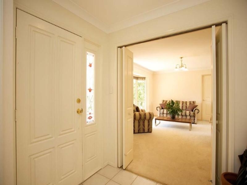 8 Marissa Close, Mansfield QLD 4122