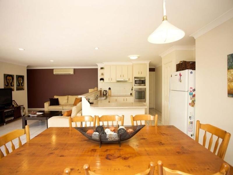 8 Marissa Close, Mansfield QLD 4122