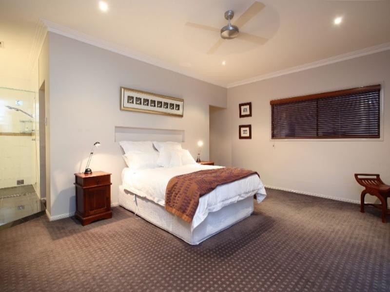 40 Bentley Court, Mansfield QLD 4122