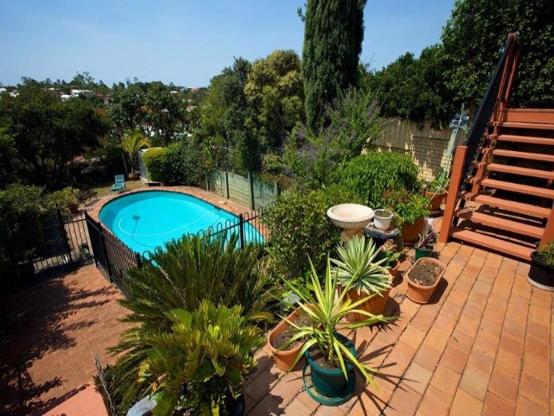 30 Beryl Crescent, Holland Park QLD 4121