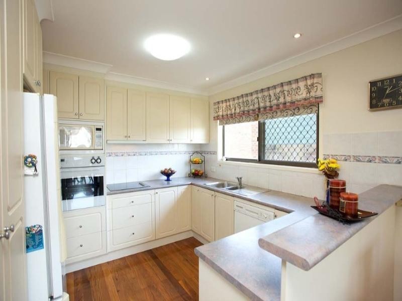 30 Beryl Crescent, Holland Park QLD 4121