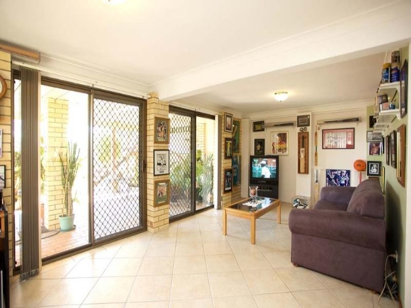 30 Beryl Crescent, Holland Park QLD 4121