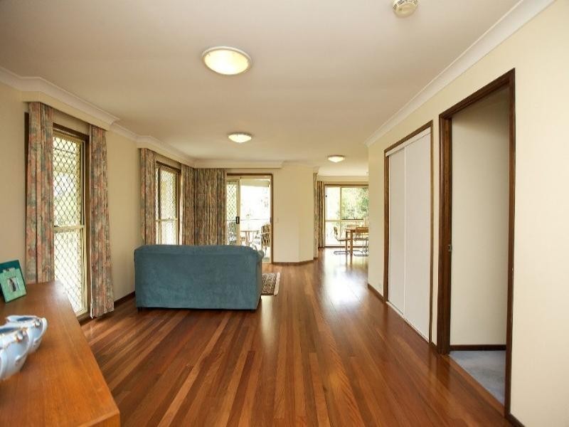 60 Granadilla Street, Macgregor QLD 4109