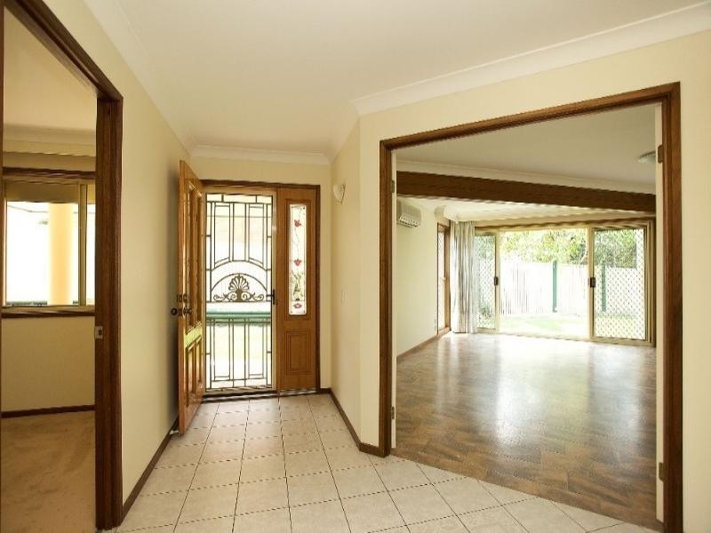 60 Granadilla Street, Macgregor QLD 4109