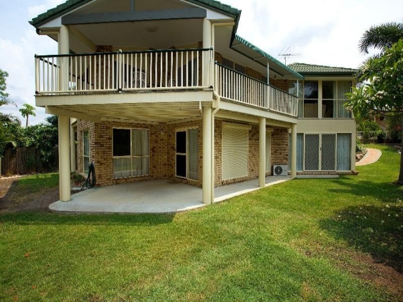 60 Granadilla Street, Macgregor QLD 4109