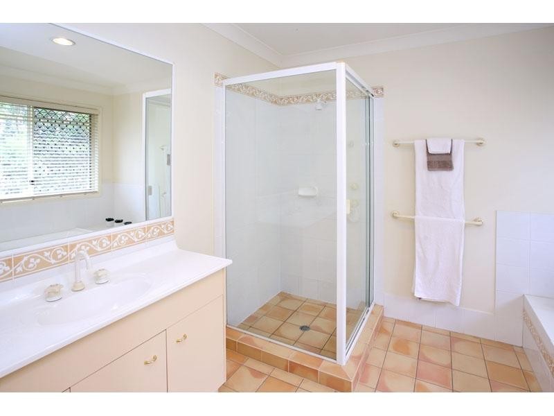 3 Cambridge Place, Wishart QLD 4122