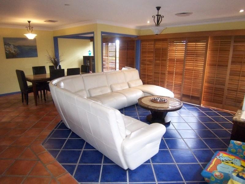 9 Donnington Street, Carindale QLD 4152