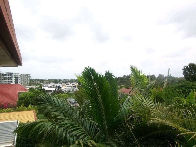 9 Donnington Street, Carindale QLD 4152