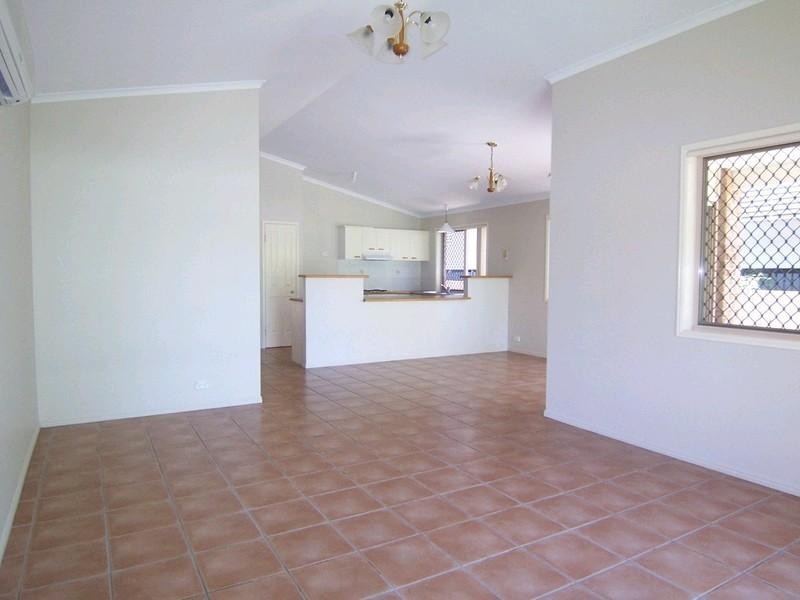 63 Kempsie Road, Upper Mount Gravatt QLD 4122