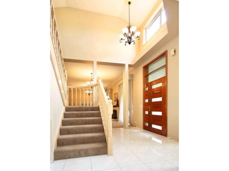 7 Harvey Place, Wishart QLD 4122