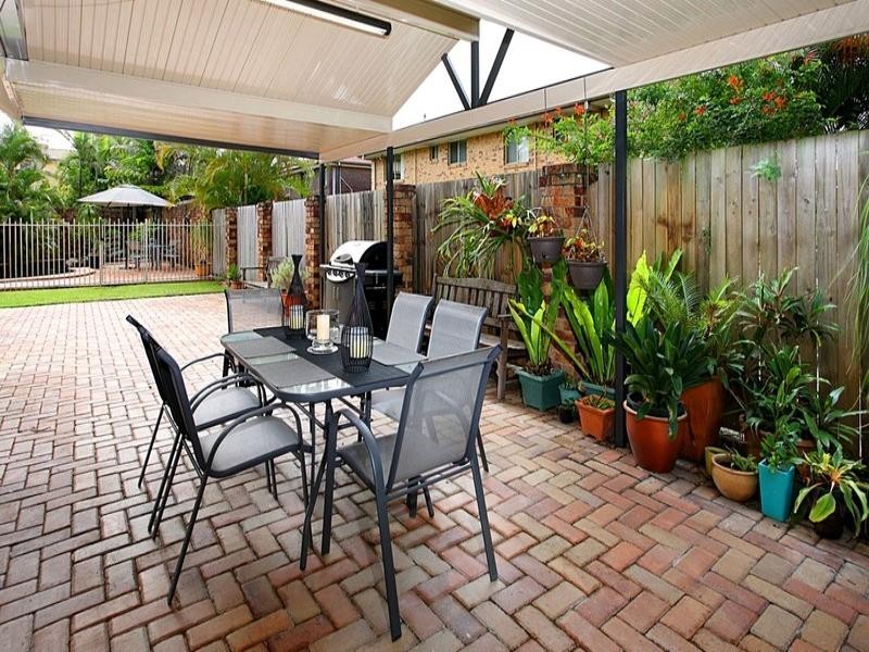 7 Harvey Place, Wishart QLD 4122