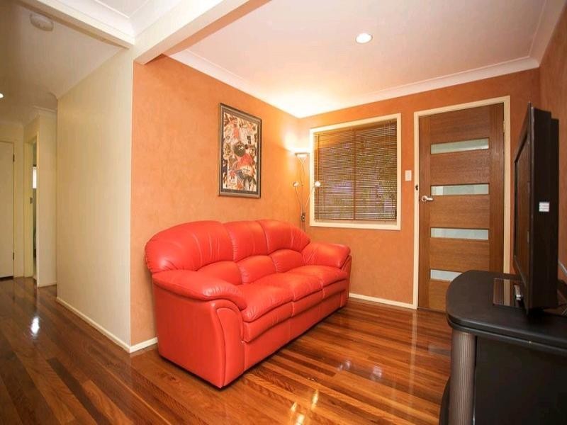 18 Fulton Street, Wishart QLD 4122