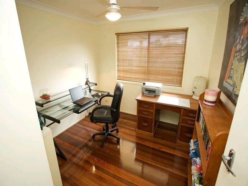 18 Fulton Street, Wishart QLD 4122