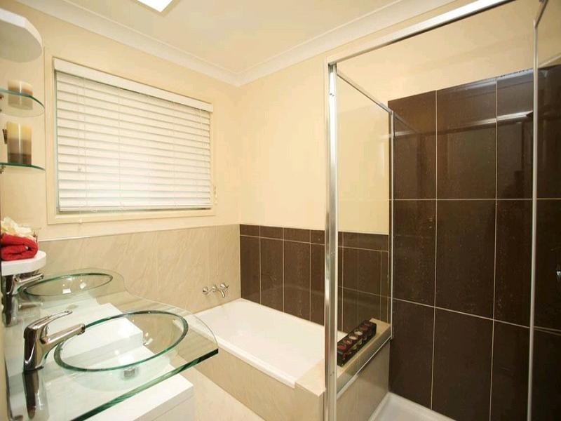 18 Fulton Street, Wishart QLD 4122