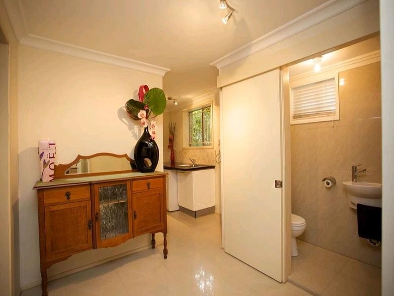 18 Fulton Street, Wishart QLD 4122