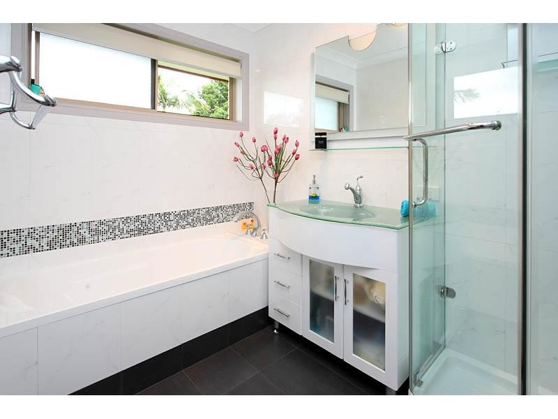 7 Amsterdam Street, Wishart QLD 4122